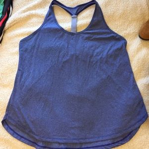 Semi-fitted Workout Tank
